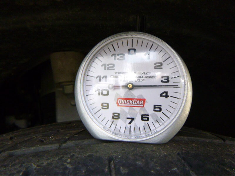 Tread gauge